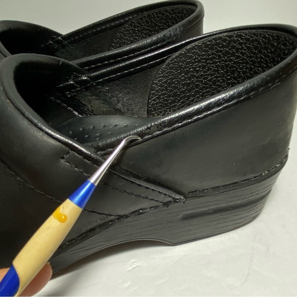 Dansko Women's Profesional Black Leather Comfort Clogs Women's Size 41 US 10.5 - Picture 10 of 12